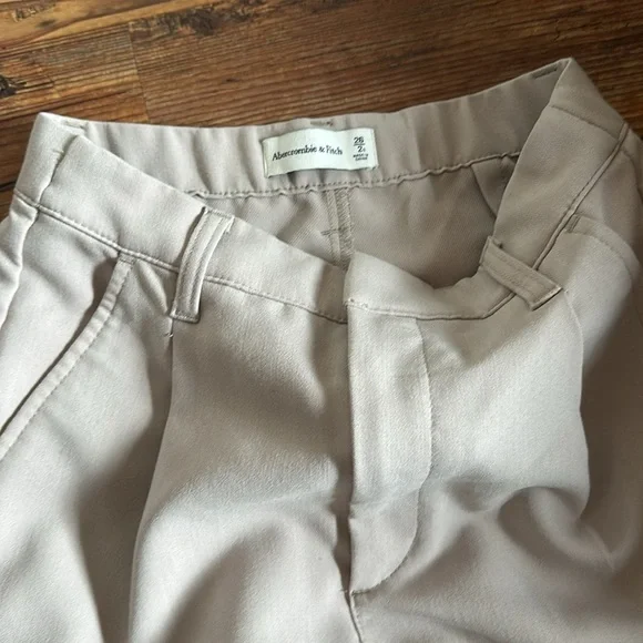 Abercrombie NWOT tan wide leg trouser. - Picture 4 of 6